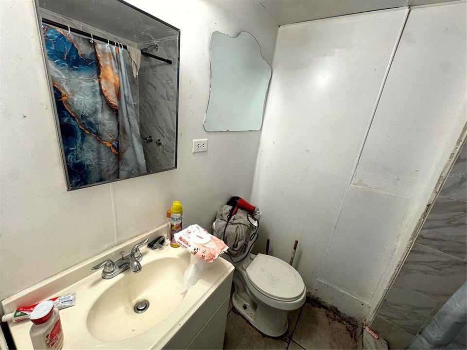 На продажу: $385,000 (7 спален, 0 ванн, 2740 Квадратных фут)