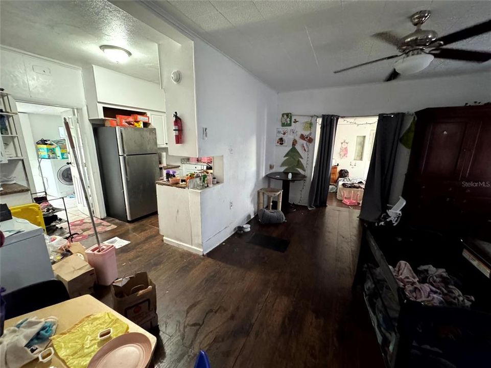 На продажу: $385,000 (7 спален, 0 ванн, 2740 Квадратных фут)