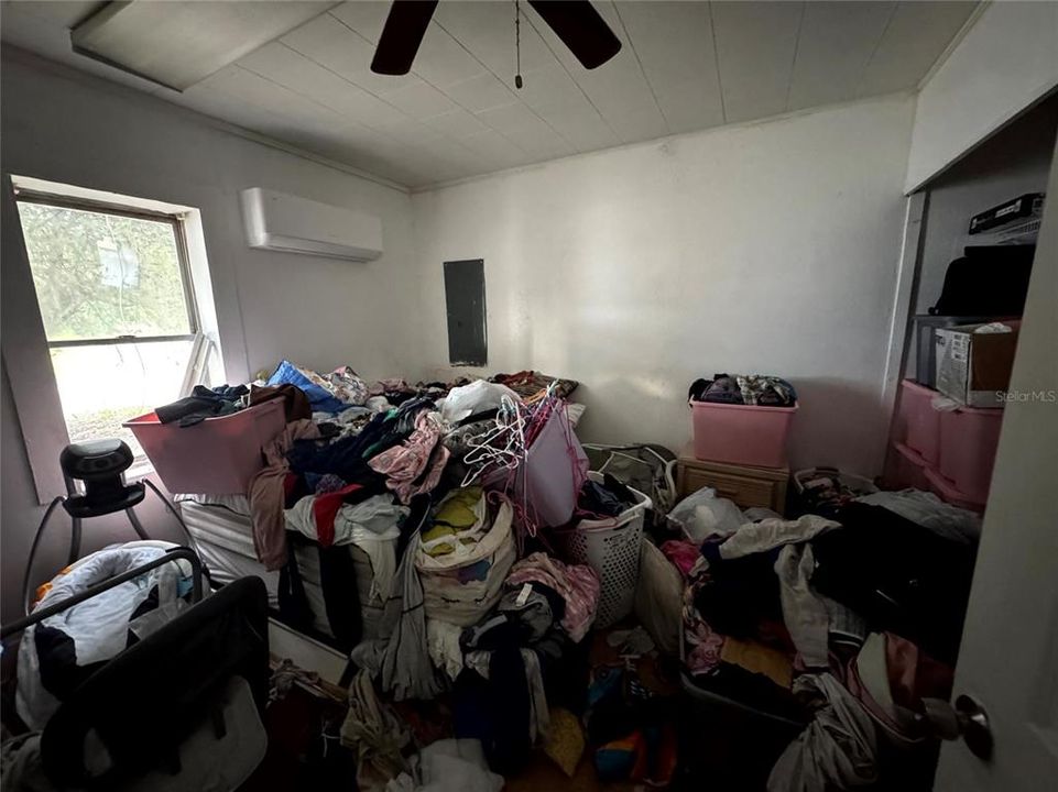 На продажу: $385,000 (7 спален, 0 ванн, 2740 Квадратных фут)