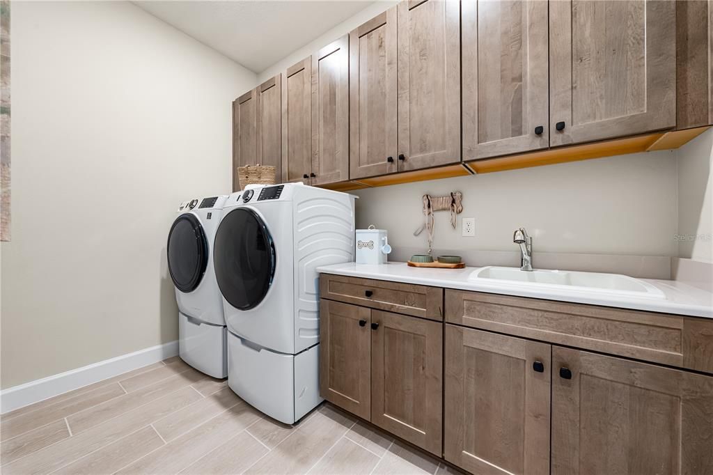 待售: $729,094 (3 贝兹, 3 浴室, 2085 平方英尺)