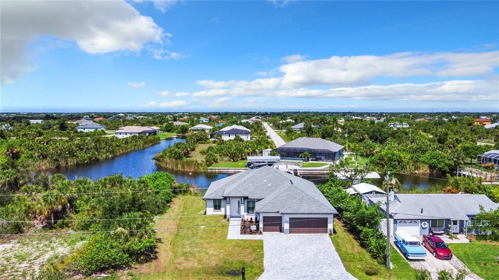 For Sale: $749,900 (4 beds, 2 baths, 2059 Square Feet)