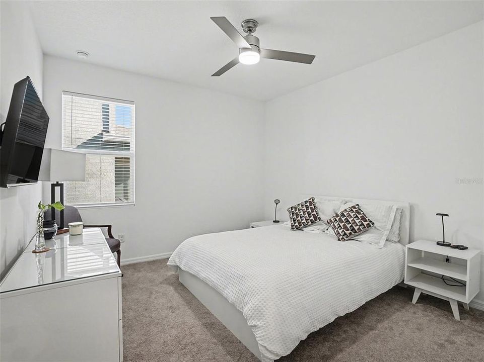 En Venta: $529,900 (4 camas, 3 baños, 2500 Pies cuadrados)