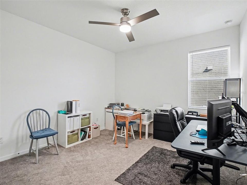 En Venta: $529,900 (4 camas, 3 baños, 2500 Pies cuadrados)