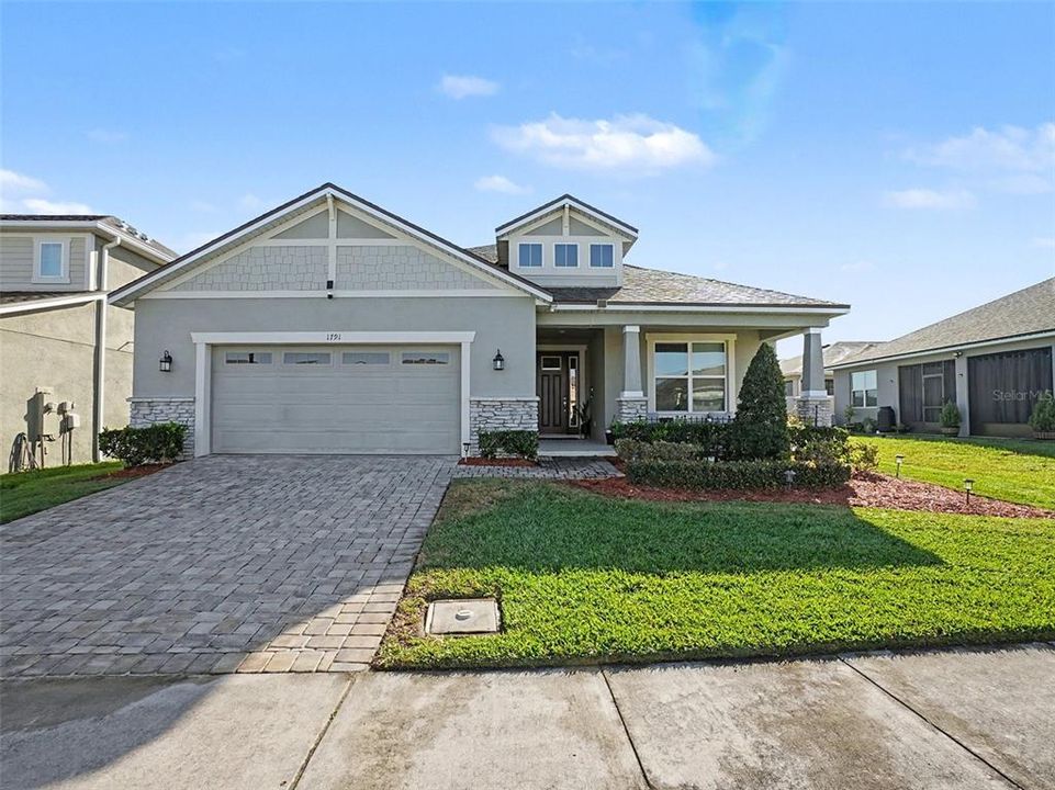 En Venta: $529,900 (4 camas, 3 baños, 2500 Pies cuadrados)