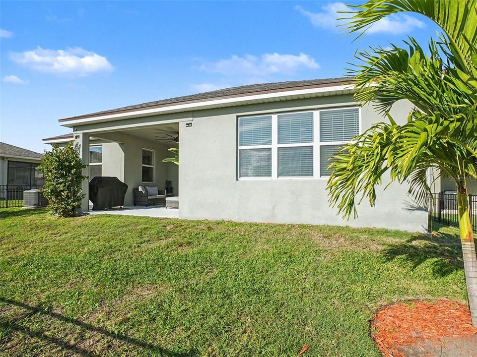 En Venta: $529,900 (4 camas, 3 baños, 2500 Pies cuadrados)