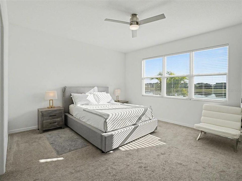 En Venta: $529,900 (4 camas, 3 baños, 2500 Pies cuadrados)