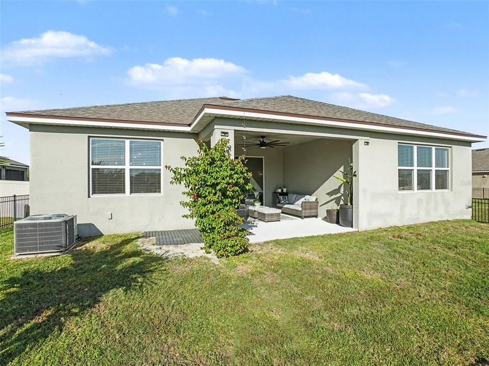 En Venta: $529,900 (4 camas, 3 baños, 2500 Pies cuadrados)