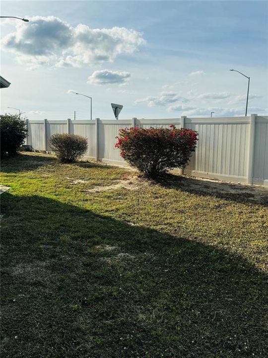 На продажу: $74,750 (0.17 acres)