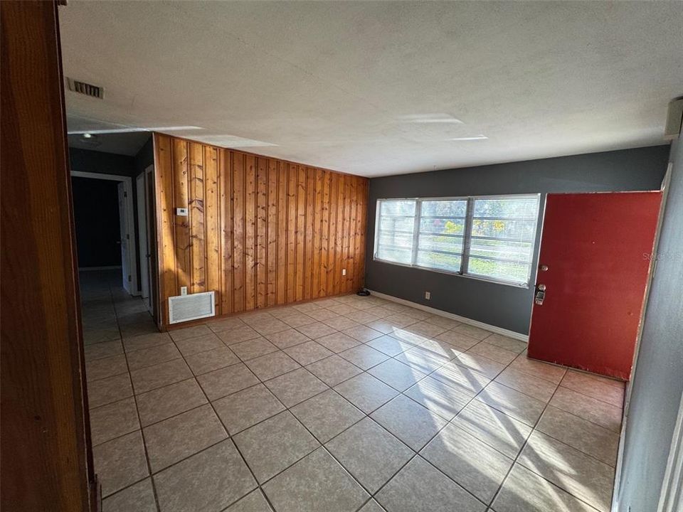 En Renta: $1,600 (3 camas, 1 baños, 1074 Pies cuadrados)