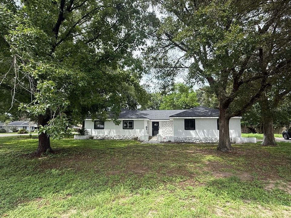 В аренду: $2,000 (3 спален, 2 ванн, 1730 Квадратных фут)