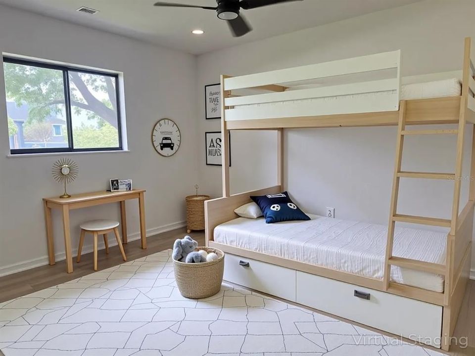 В аренду: $2,000 (3 спален, 2 ванн, 1730 Квадратных фут)