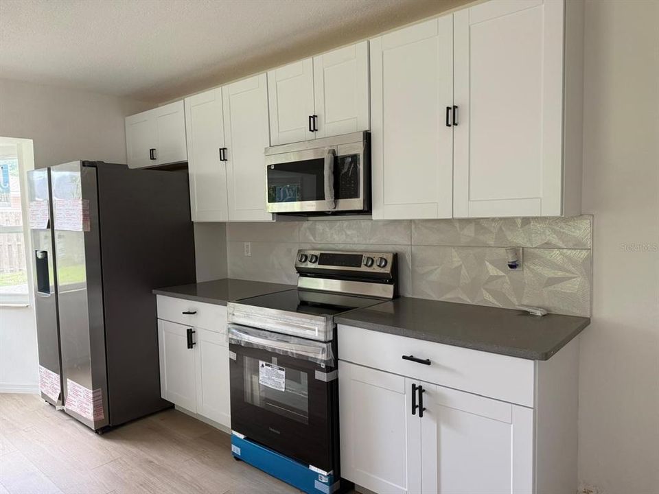 В аренду: $2,000 (3 спален, 2 ванн, 1730 Квадратных фут)