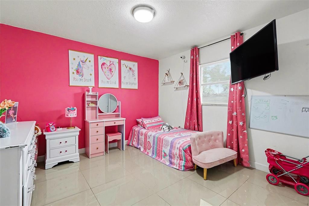 For Sale: $440,000 (4 beds, 3 baths, 1134 Square Feet)