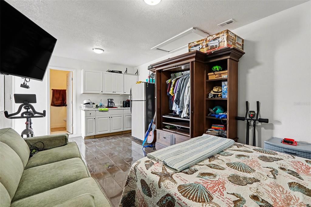 For Sale: $440,000 (4 beds, 3 baths, 1134 Square Feet)