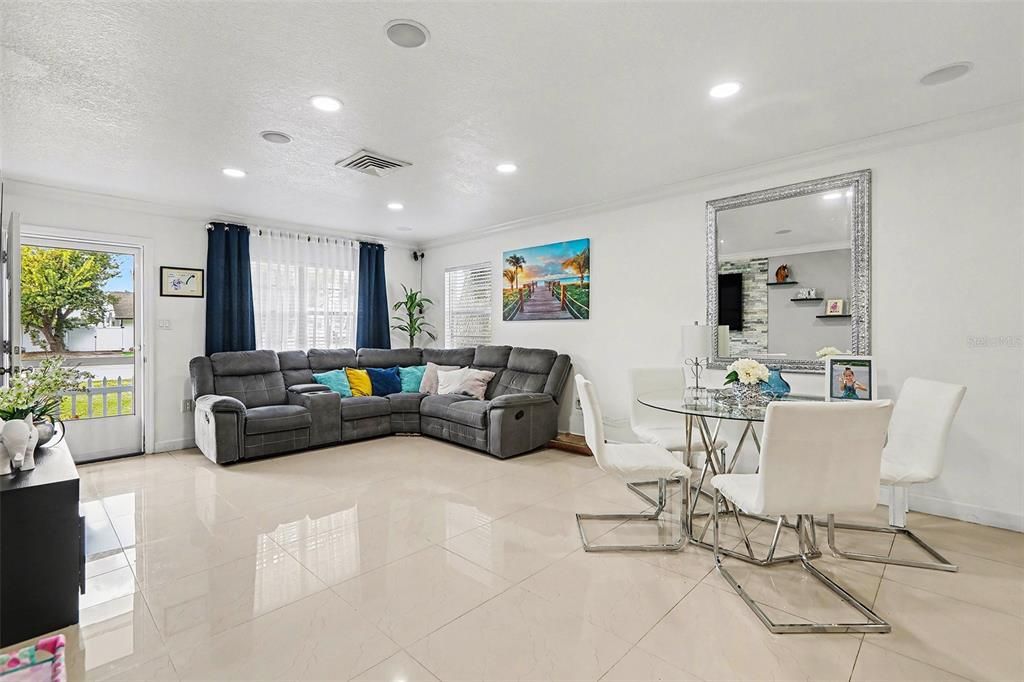 For Sale: $440,000 (4 beds, 3 baths, 1134 Square Feet)