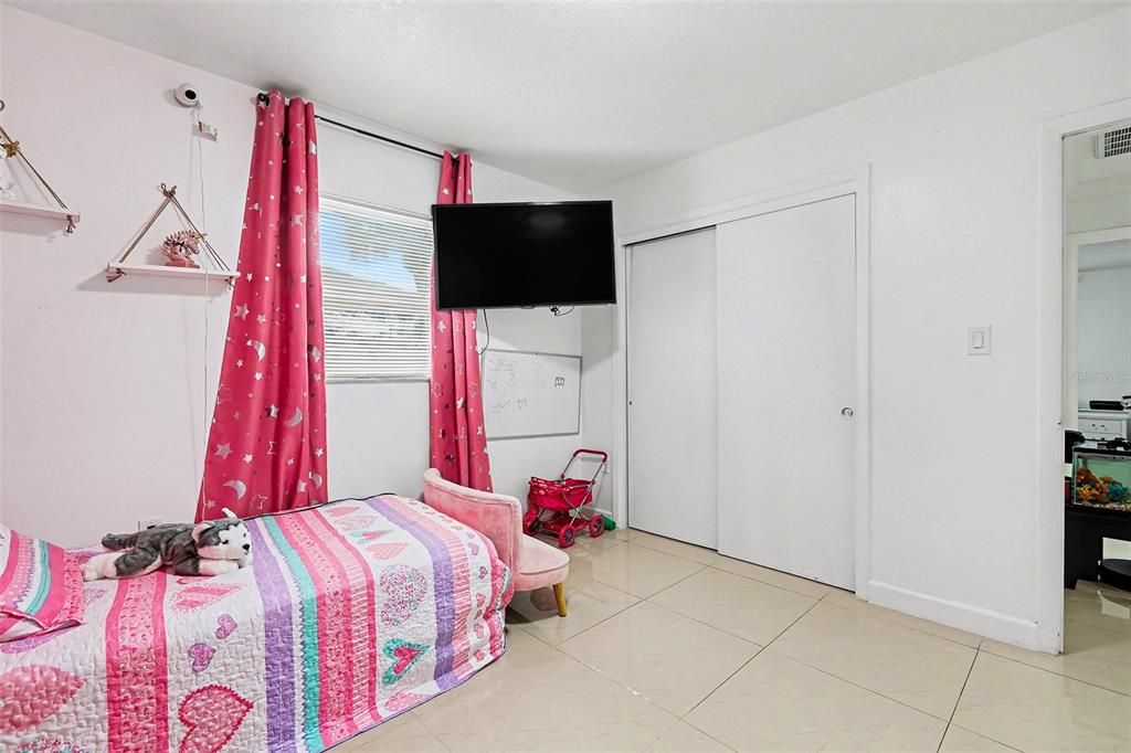 For Sale: $440,000 (4 beds, 3 baths, 1134 Square Feet)