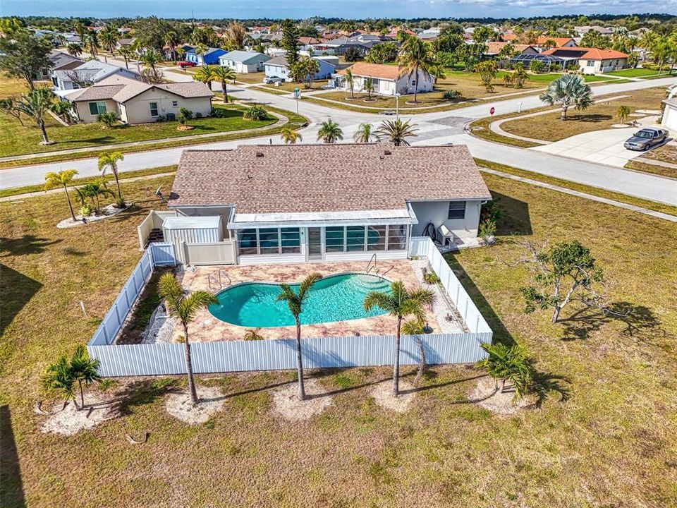 На продажу: $249,900 (3 спален, 2 ванн, 1148 Квадратных фут)