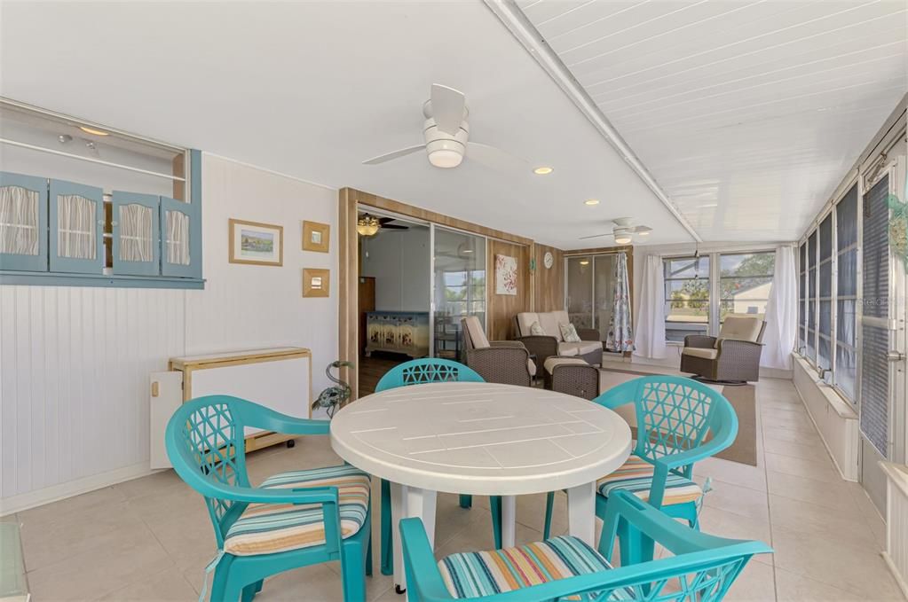 На продажу: $249,900 (3 спален, 2 ванн, 1148 Квадратных фут)