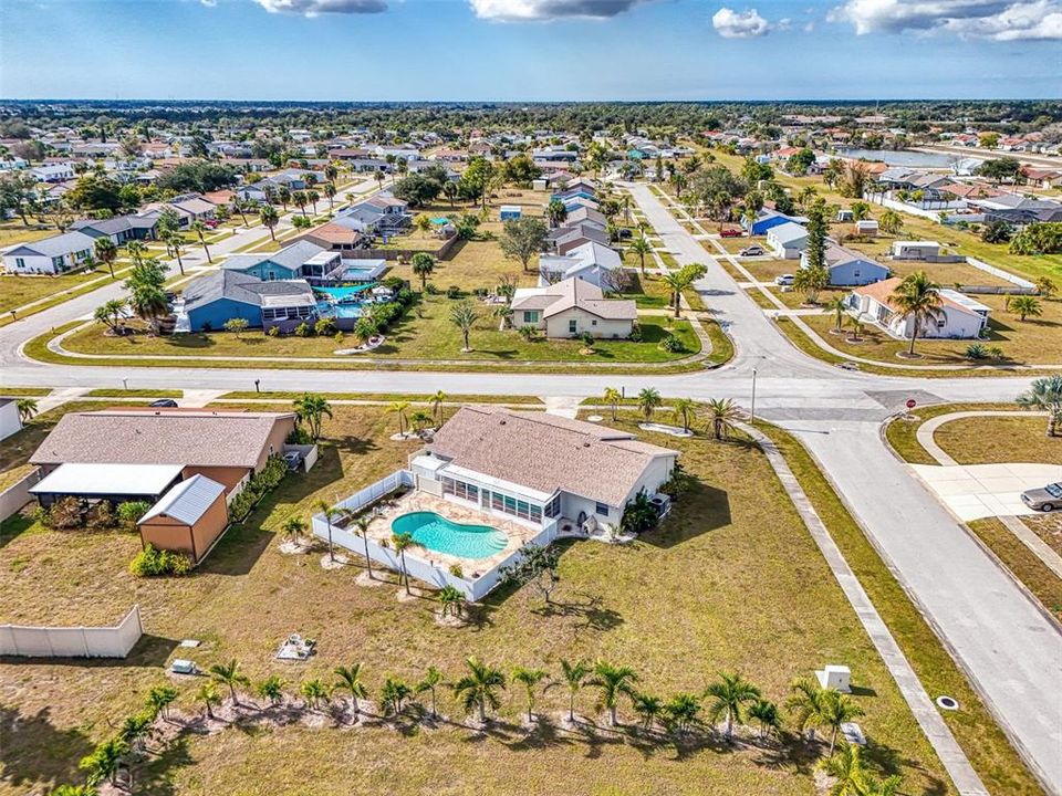 На продажу: $249,900 (3 спален, 2 ванн, 1148 Квадратных фут)