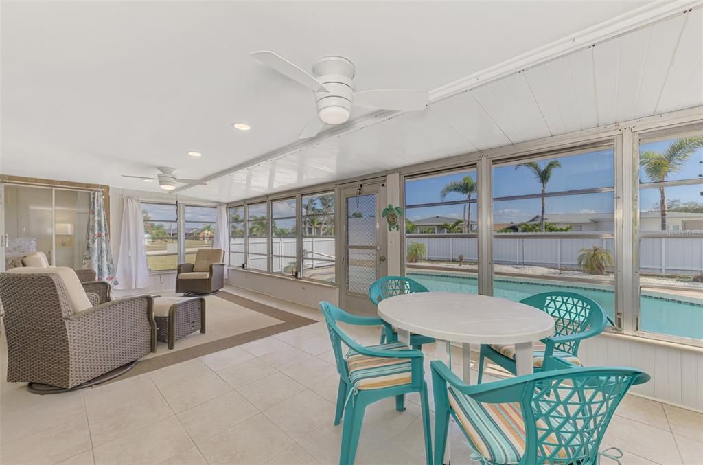 На продажу: $249,900 (3 спален, 2 ванн, 1148 Квадратных фут)