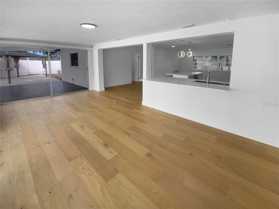 For Sale: $670,000 (3 beds, 2 baths, 1579 Square Feet)