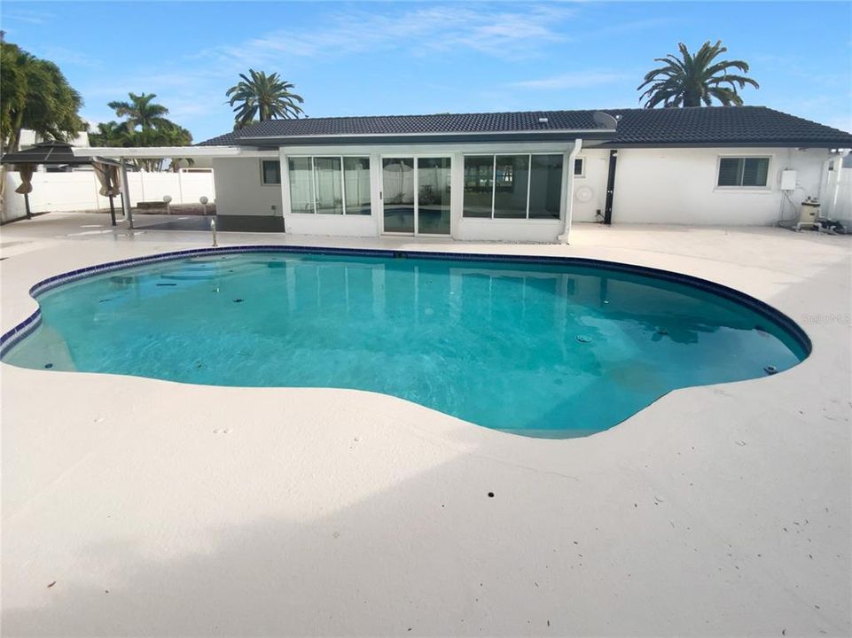 For Sale: $670,000 (3 beds, 2 baths, 1579 Square Feet)