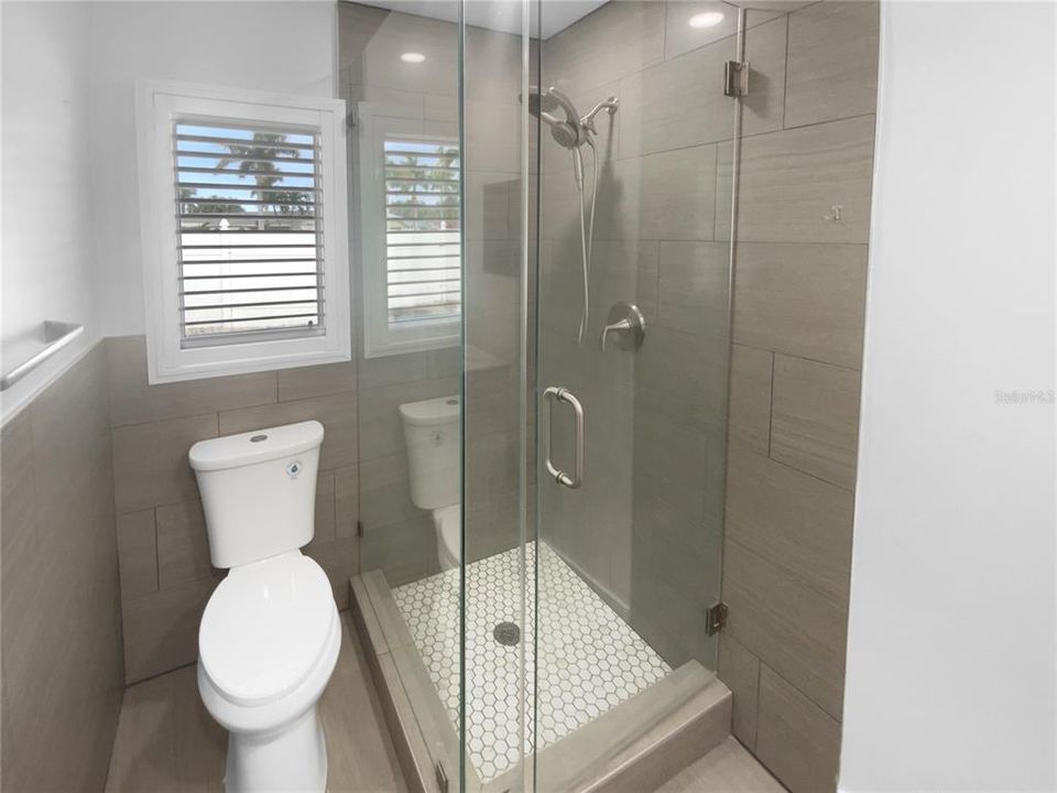 For Sale: $670,000 (3 beds, 2 baths, 1579 Square Feet)