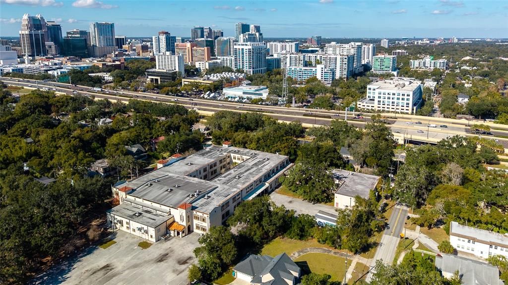 待售: $475,000 (2 贝兹, 1 浴室, 852 平方英尺)