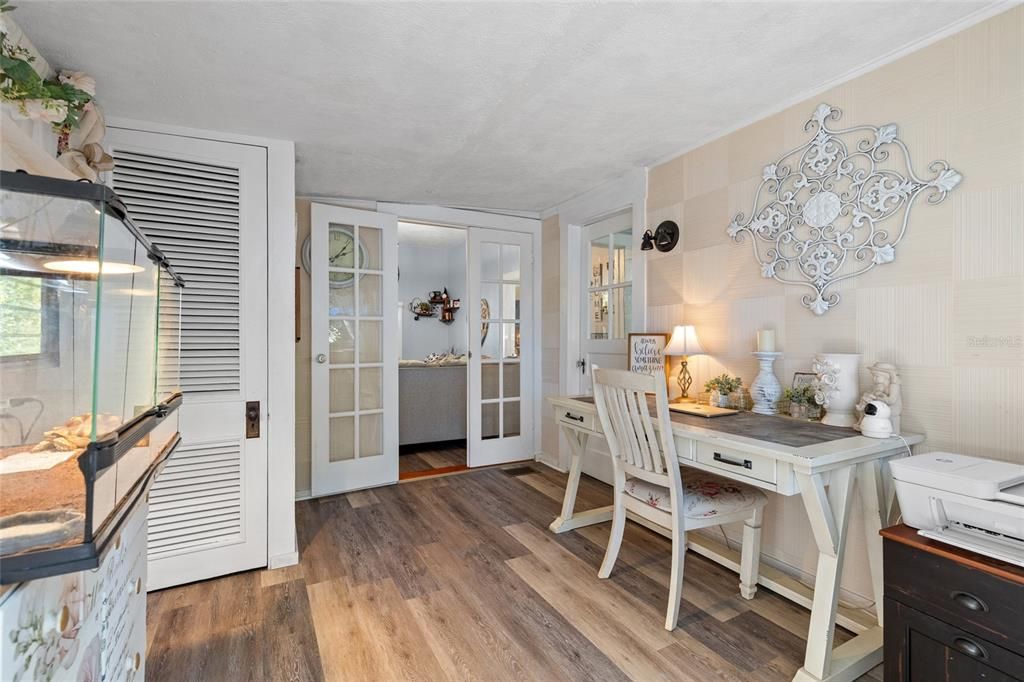 待售: $475,000 (2 贝兹, 1 浴室, 852 平方英尺)