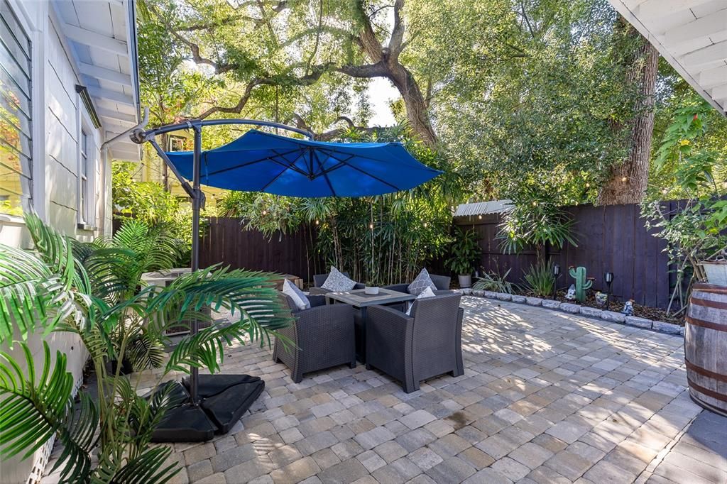 待售: $475,000 (2 贝兹, 1 浴室, 852 平方英尺)