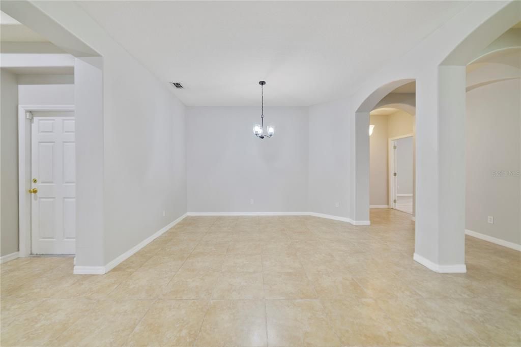 For Sale: $599,000 (4 beds, 3 baths, 2428 Square Feet)