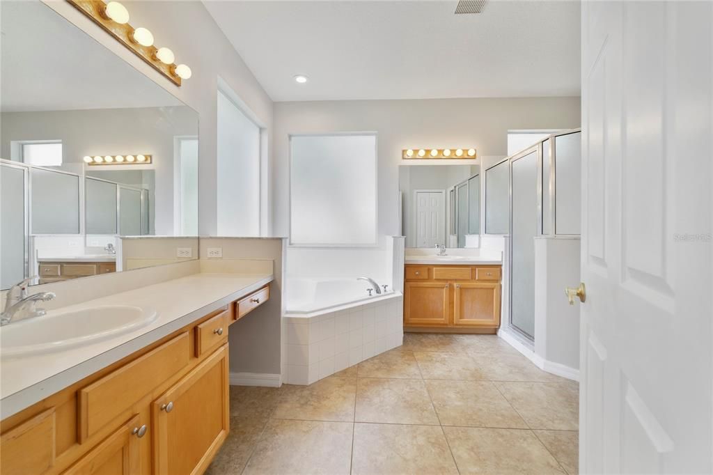 For Sale: $599,000 (4 beds, 3 baths, 2428 Square Feet)