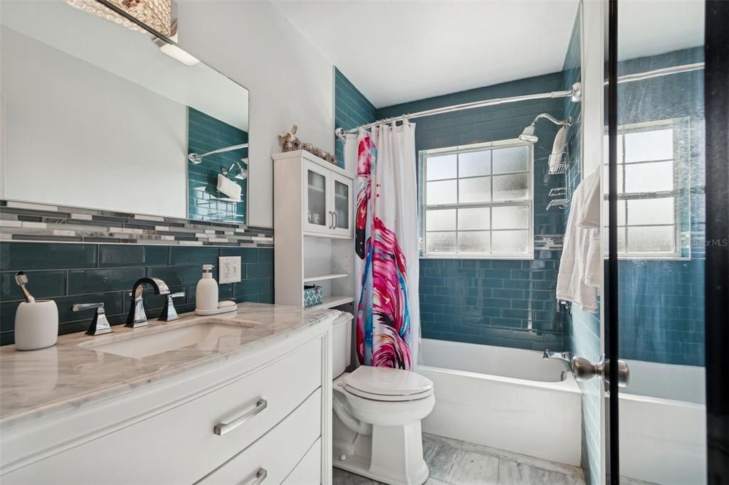 En Venta: $354,900 (3 camas, 2 baños, 1134 Pies cuadrados)