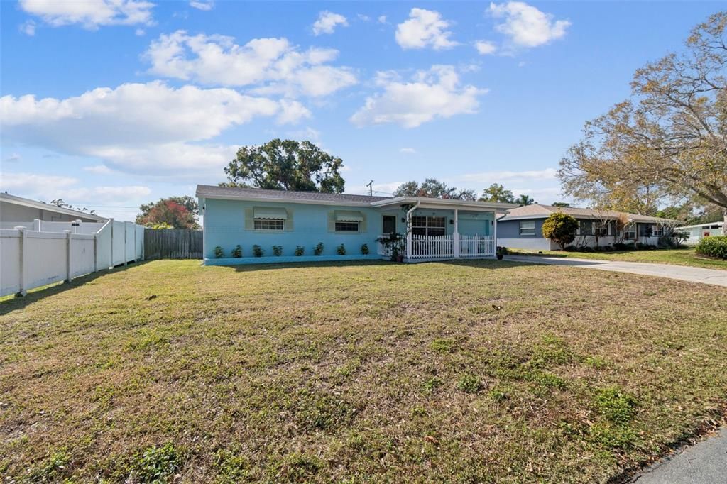 En Venta: $354,900 (3 camas, 2 baños, 1134 Pies cuadrados)