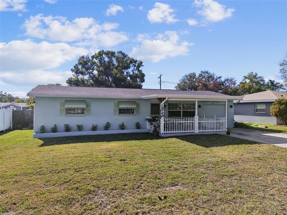 En Venta: $354,900 (3 camas, 2 baños, 1134 Pies cuadrados)