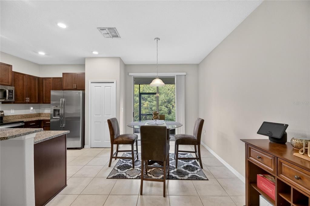 待售: $249,990 (3 贝兹, 2 浴室, 1701 平方英尺)