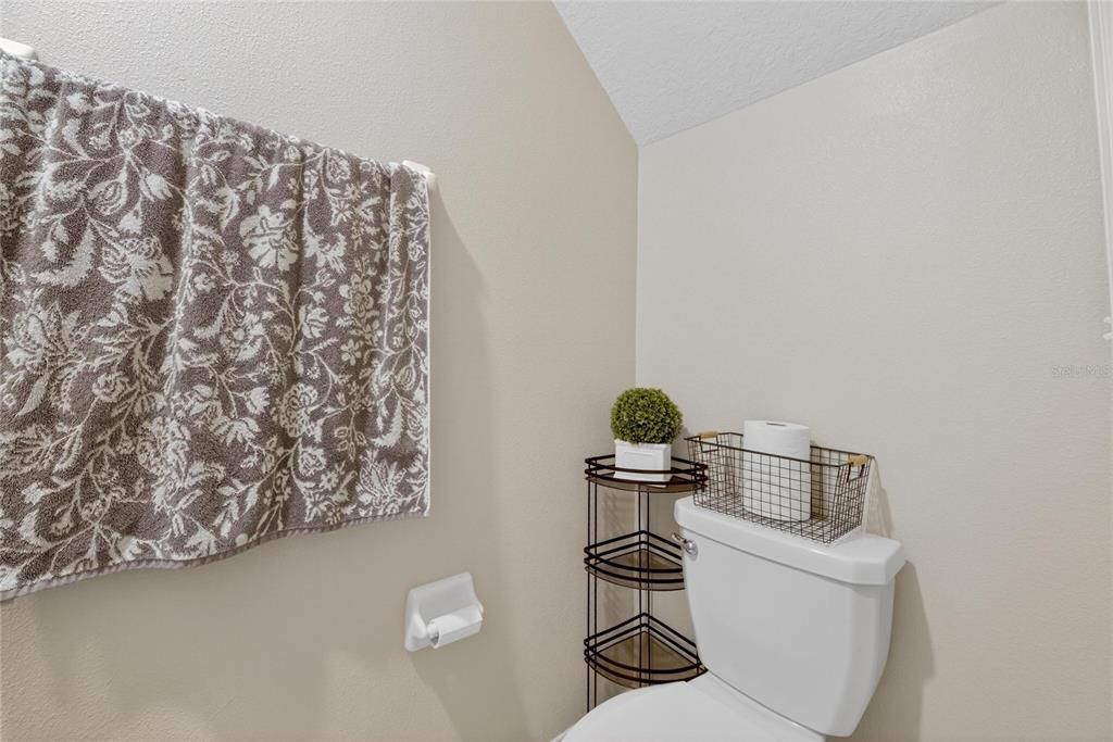 待售: $249,990 (3 贝兹, 2 浴室, 1701 平方英尺)