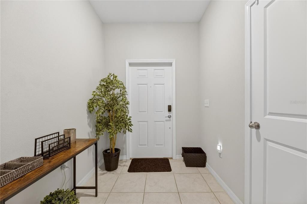 待售: $249,990 (3 贝兹, 2 浴室, 1701 平方英尺)