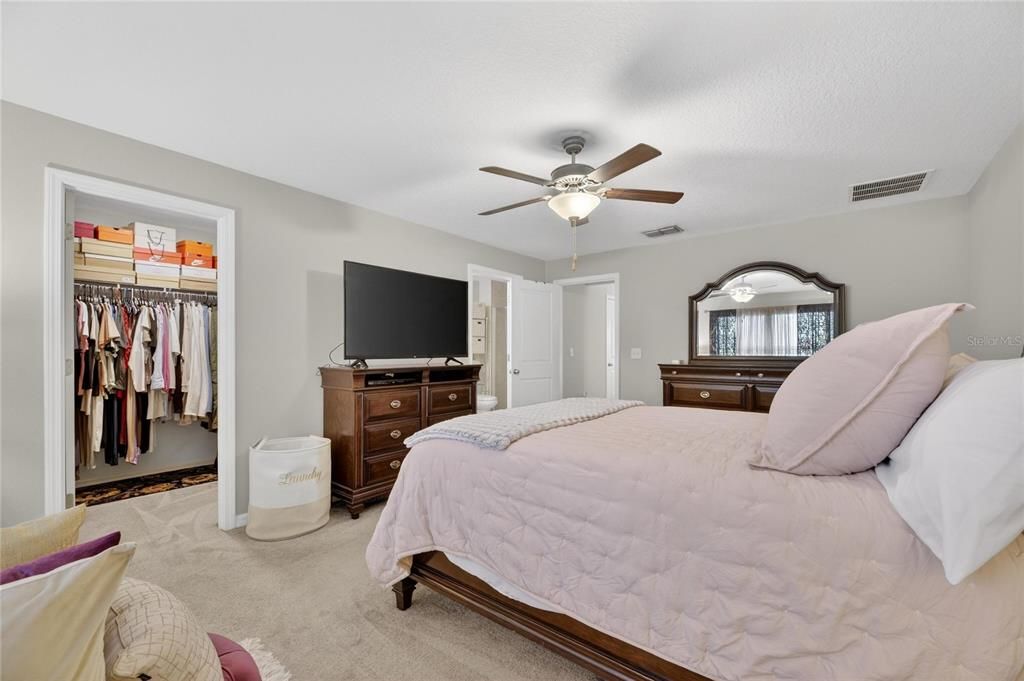 待售: $249,990 (3 贝兹, 2 浴室, 1701 平方英尺)