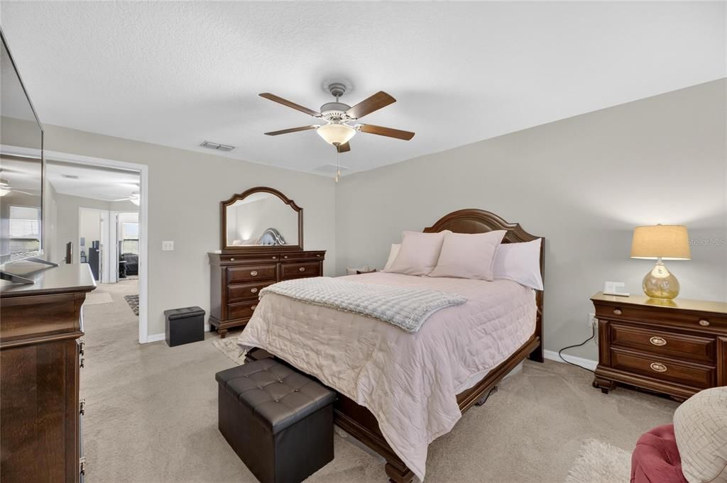 待售: $249,990 (3 贝兹, 2 浴室, 1701 平方英尺)