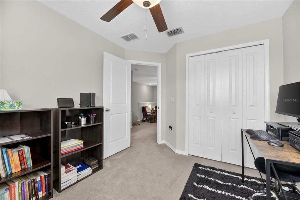 待售: $249,990 (3 贝兹, 2 浴室, 1701 平方英尺)