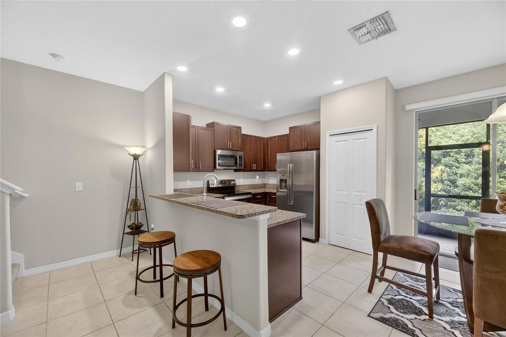 待售: $249,990 (3 贝兹, 2 浴室, 1701 平方英尺)