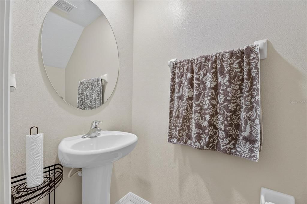 待售: $249,990 (3 贝兹, 2 浴室, 1701 平方英尺)