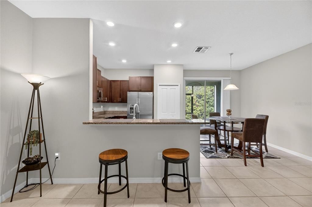 待售: $249,990 (3 贝兹, 2 浴室, 1701 平方英尺)