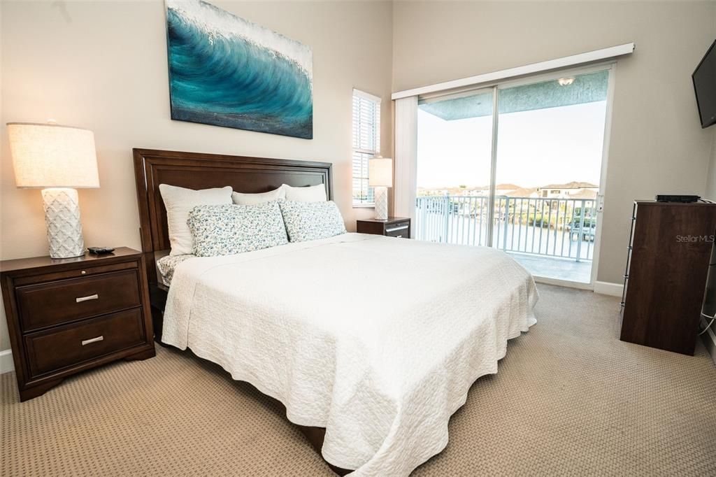 En Venta: $480,000 (3 camas, 3 baños, 1593 Pies cuadrados)