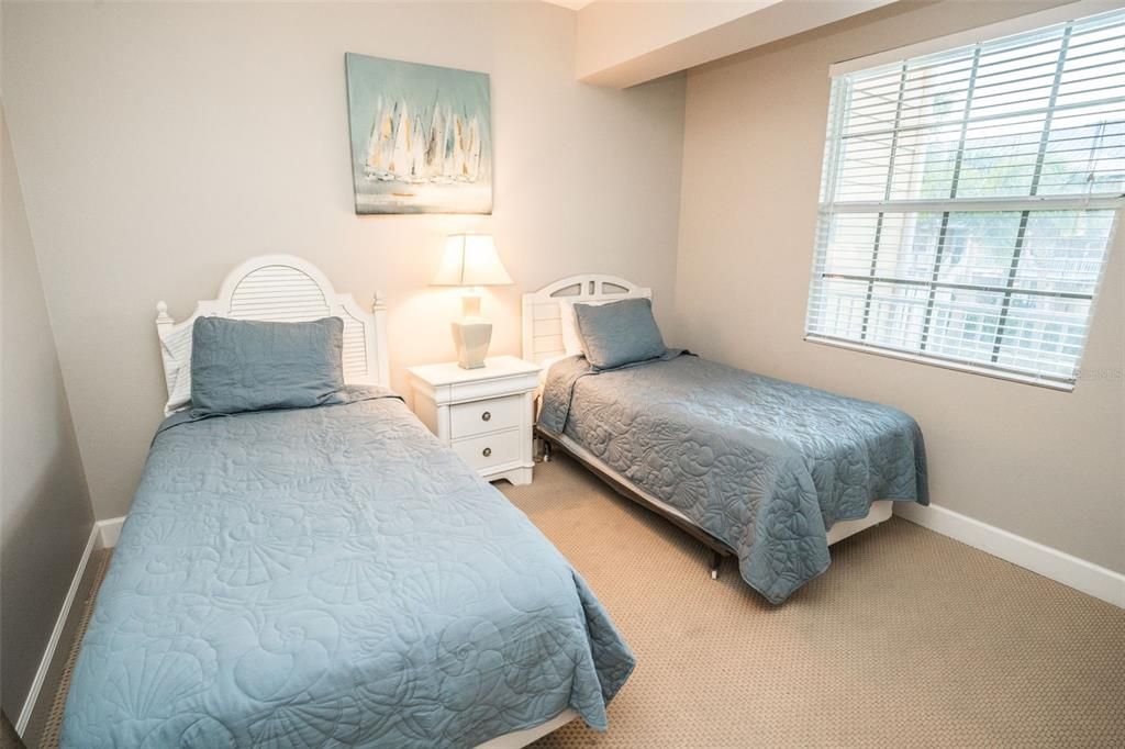 En Venta: $480,000 (3 camas, 3 baños, 1593 Pies cuadrados)