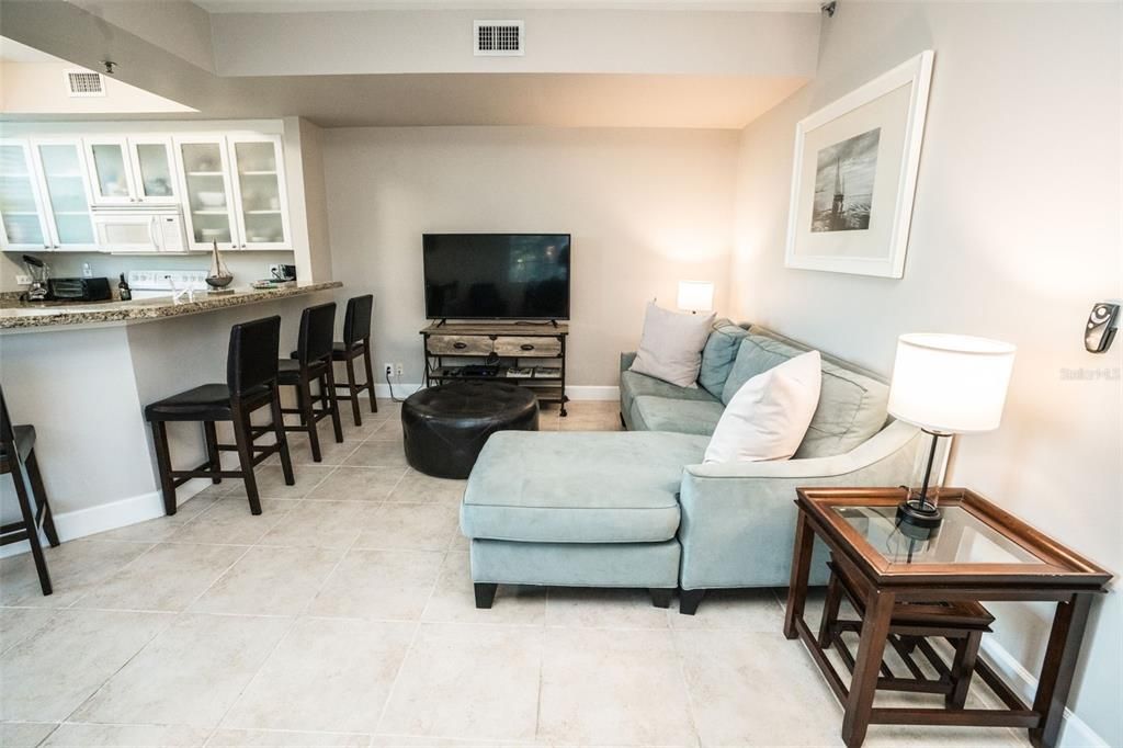 En Venta: $480,000 (3 camas, 3 baños, 1593 Pies cuadrados)