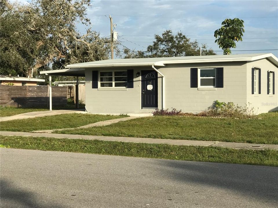 For Rent: $1,550 (2 beds, 1 baths, 660 Square Feet)