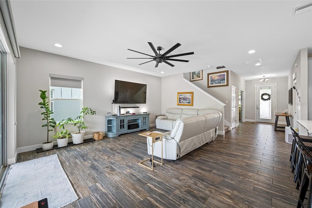 For Sale: $694,900 (5 beds, 3 baths, 3336 Square Feet)