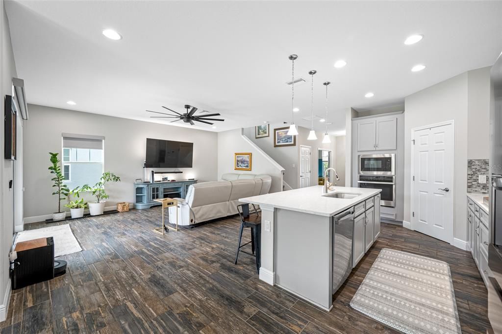 For Sale: $694,900 (5 beds, 3 baths, 3336 Square Feet)